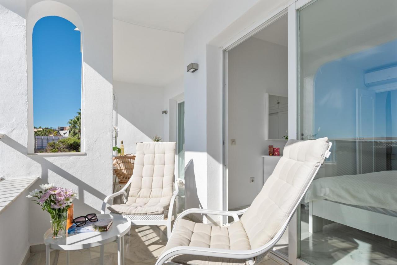 Oceanfront Mijas Apartment Exterior photo