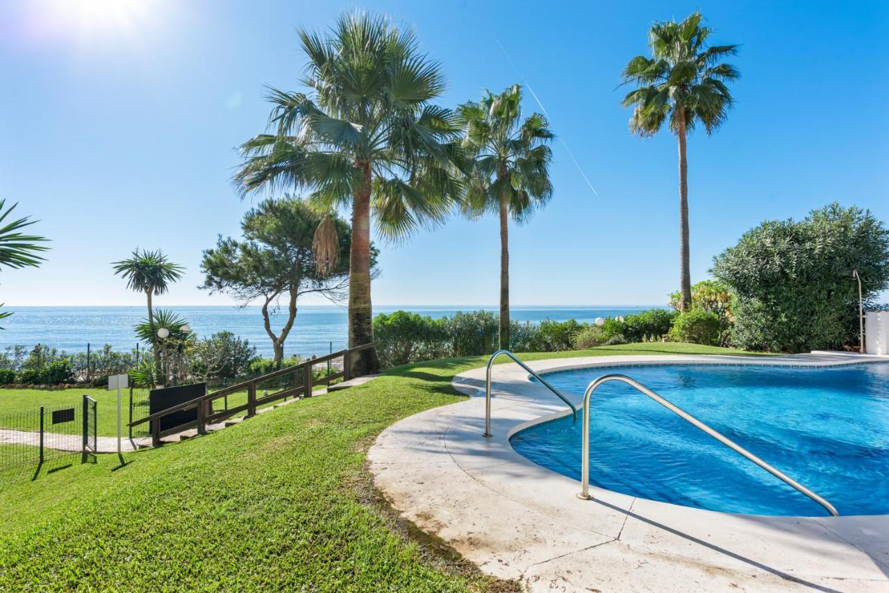 Oceanfront Mijas Apartment Exterior photo