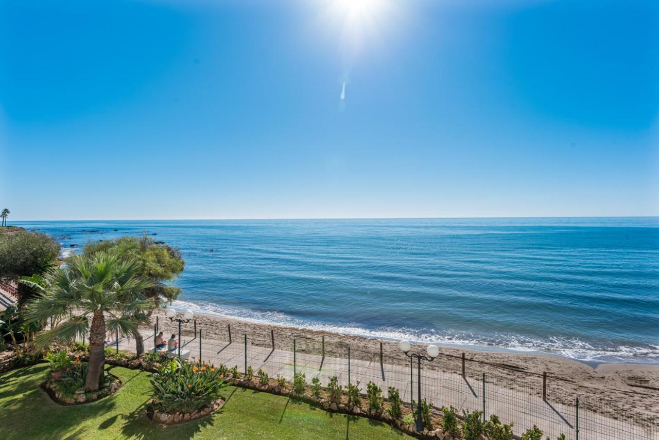 Oceanfront Mijas Apartment Exterior photo